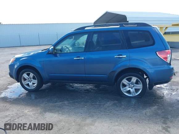 2010 Subaru Forester X Premium с VIN JF2SH6CC4AH797075, выставлен на аукционе IAAI как лот 42322590 с пробегом 214 976 миль миль и . История ставок и продаж доступна на DreamBid. Изображение 14.