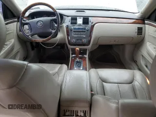 2008 Cadillac DTS 1SA z VIN 1G6KD57Y48U178829, wystawiony jako Copart lot #56669235 z przebiegiem 118 380 mil mil oraz Szkoda całkowita • Salvage title. Historia ofert i sprzedaży dostępna na DreamBid. Obrazek 8.