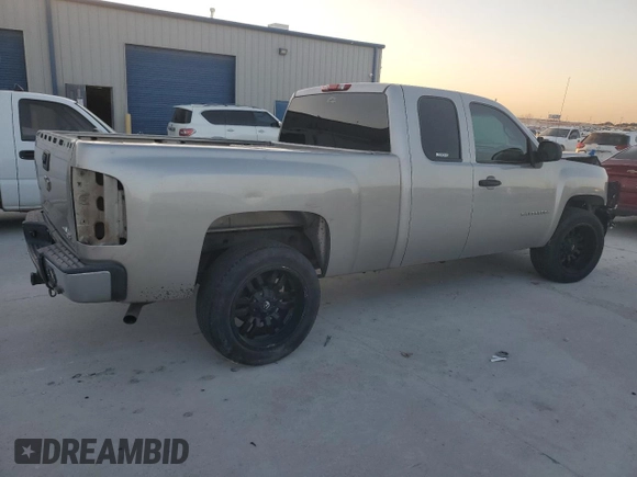 2007 Chevrolet Silverado 1500 LT w/2LT with VIN 2GCEC19J171657029, listed as a Copart auction lot 48891095 with 184,444 mi miles and Salvage Title. Bid and sale history available at carsss.com. Image 3.