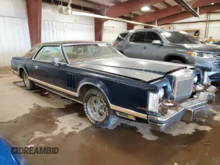1977 Lincoln Continental with VIN 7Y89A929060, listed as a Copart auction lot 44618245 with 93,147 mi miles and Clean Title. Bid and sale history available at DreamBid. Image 4.