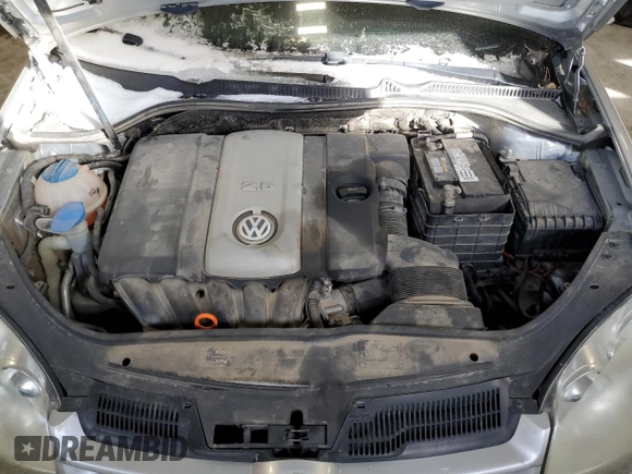 2009 Volkswagen Rabbit S with VIN WVWBB71K29W003438, listed as a Copart auction lot 46041015 with 128,351 mi miles and Clean title. Bid and sale history available at DreamBid. Image 12.