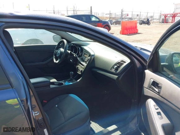 2015 Kia Optima LX with VIN 5XXGM4A78FG481757, listed as a IAAI auction lot 41890803 with 111,409 mi miles. Bid and sale history available at carsss.com. Image 5.