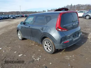 2020 Kia Soul LX with VIN KNDJ23AU2L7730747, listed as a IAAI auction lot 41474294 with 67,975 mi miles. Bid and sale history available at carsss.com. Image 3.