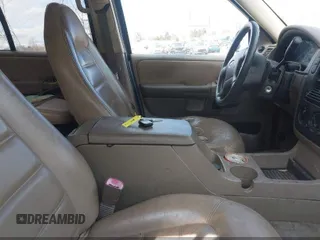 2002 Ford Explorer XLT с VIN 1FMZU73E62ZB39054, выставлен на аукционе IAAI как лот 39803030 с пробегом 207 741 миль миль и . История ставок и продаж доступна на DreamBid. Изображение 5.