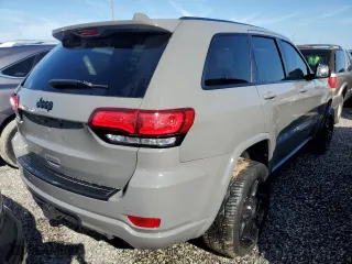 2022 Jeep Grand Cherokee WK Laredo X with VIN 1C4RJEAG5NC127569, listed as a Copart auction lot 73736744 with 0 mi miles and Non Repairable. Bid and sale history available at carsss.com. Image 3.