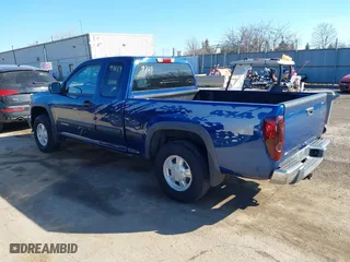 2005 Chevrolet Colorado LS Z71 with VIN 1GCDT196258124222, listed as a IAAI auction lot 41669761 with 195,040 mi miles. Bid and sale history available at carsss.com. Image 3.
