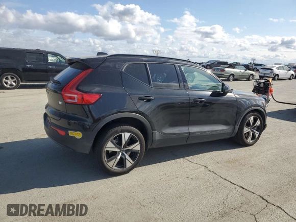 2021 Volvo XC40 z VIN YV4ED3UR2M2567418, wystawiony jako Copart lot #54073465 z przebiegiem 20 221 mil mil oraz Szkoda całkowita • Salvage title. Historia ofert i sprzedaży dostępna na DreamBid. Obrazek 3.