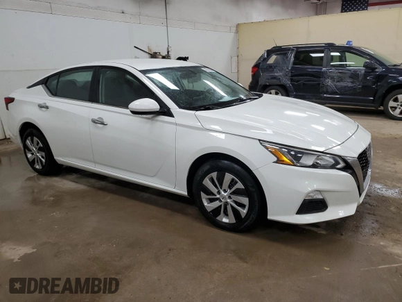 2020 Nissan Altima 2.5 S with VIN 1N4BL4BW6LN316329, listed as a Copart auction lot 52028775 with 171,261 mi miles and Clean Title. Bid and sale history available at carsss.com. Image 4.