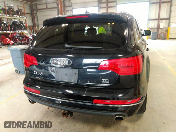 2014 Audi Q7 Premium Plus z VIN WA1LMAFE3ED013667, wystawiony jako IAAI lot #40940362 z przebiegiem 111 599 mil mil oraz . Historia ofert i sprzedaży dostępna na DreamBid. Obrazek 16.