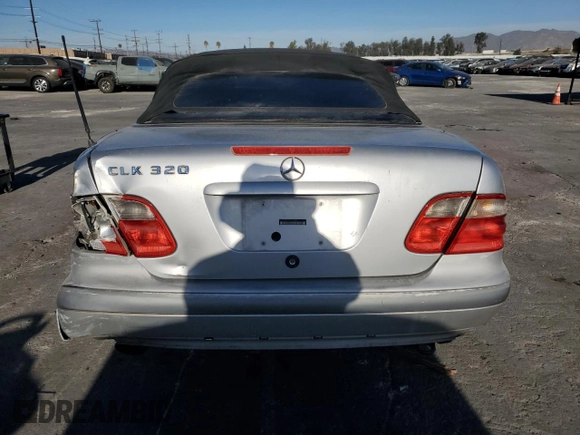 1999 Mercedes-Benz CLK 320/430 z VIN WDBLK65G2XT024808, wystawiony jako Copart lot #85336294 z przebiegiem 289 898 mil mil oraz Szkoda całkowita • Salvage title. Historia ofert i sprzedaży dostępna na DreamBid. Obrazek 6.