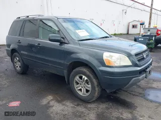 2003 Honda Pilot EX with VIN 2HKYF18573H589899, listed as a IAAI auction lot 41917543 with 211,123 mi miles. Bid and sale history available at carsss.com. Image 1.