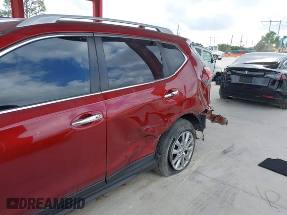2020 Nissan Rogue SL with VIN 5N1AT2MTXLC787226, listed as a IAAI auction lot 41586213 with 33,281 mi miles. Bid and sale history available at carsss.com. Image 6.