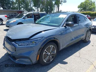 2023 Ford Mustang Mach-E Premium z VIN 3FMTK3R47PMA60861, wystawiony jako IAAI lot #42311615 z przebiegiem 27 469 mil mil oraz . Historia ofert i sprzedaży dostępna na DreamBid. Obrazek 20.