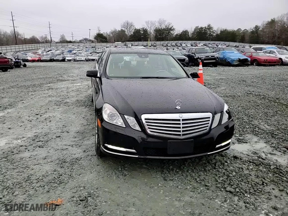 2011 Mercedes-Benz E-Class E 550 Luxury with VIN WDDHF9AB4BA335478, listed as a Copart auction lot 44942135 with 235,581 mi miles and Salvage Title. Bid and sale history available at carsss.com. Image 11.
