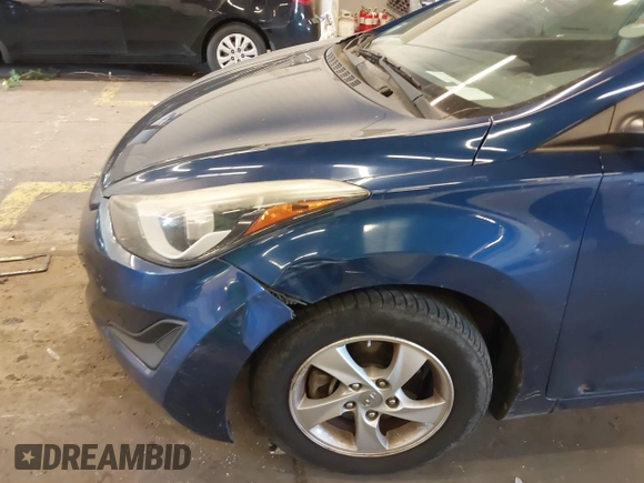 2015 Hyundai Elantra SE z VIN 5NPDH4AE3FH647340, wystawiony jako IAAI lot #39683590 z przebiegiem 149 884 mil mil oraz . Historia ofert i sprzedaży dostępna na DreamBid. Obrazek 6.