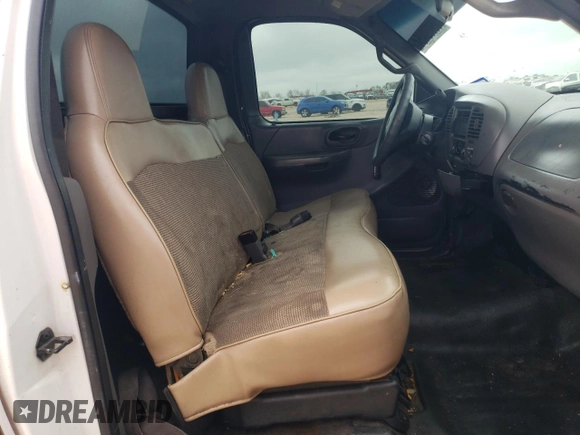 2002 Ford F-150 XL with VIN 1FTRF17W32KB68406, listed as a Copart auction lot 86059454 with 322,076 mi miles and Salvage Title. Bid and sale history available at carsss.com. Image 10.
