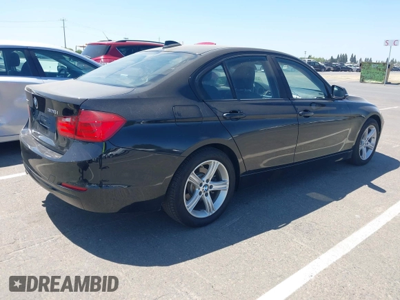 2015 BMW 3 Series 328i xDrive с VIN WBA3B5C55FF961143, выставлен на аукционе IAAI как лот 42561041 с пробегом 61 624 миль миль и . История ставок и продаж доступна на DreamBid. Изображение 4.