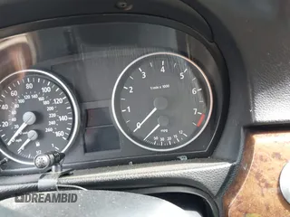 2006 BMW 3 Series 325i z VIN WBAVB13596KX34420, wystawiony jako IAAI lot #42138104 z przebiegiem Nie podano mil oraz . Historia ofert i sprzedaży dostępna na DreamBid. Obrazek 7.