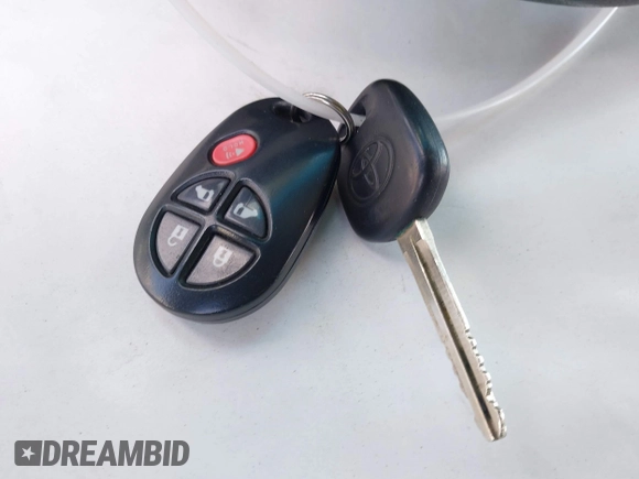 2015 Toyota Sienna LE AAS с VIN 5TDKK3DC8FS594979, выставлен на аукционе IAAI как лот 42137215 с пробегом 122 525 миль миль и . История ставок и продаж доступна на DreamBid. Изображение 11.