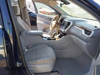 2017 GMC Acadia SLE with VIN 1GKKNRLA7HZ256926, listed as a IAAI auction lot 41758877 with 137,607 mi miles. Bid and sale history available at carsss.com. Image 5.