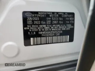 2023 Hyundai Ioniq 6 Limited z VIN KMHM54AA2PA052554, wystawiony jako Copart lot #74362523 z przebiegiem 5 mil mil oraz . Historia ofert i sprzedaży dostępna na DreamBid. Obrazek 12.