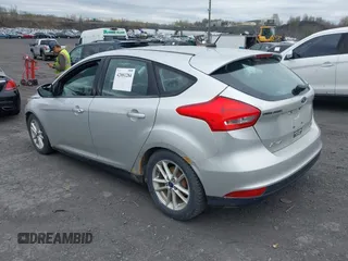 2015 Ford Focus SE with VIN 1FADP3K27FL245114, listed as a IAAI auction lot 42081284 with 90,527 mi miles. Bid and sale history available at carsss.com. Image 3.