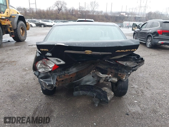 2002 Toyota Avalon XL with VIN 4T1BF28B22U226010, listed as a IAAI auction lot 41858391 with 152,432 mi miles and . Bid and sale history available at DreamBid. Image 17.
