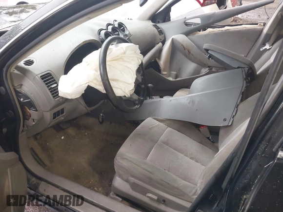 2009 Nissan Altima 2.5 z VIN 1N4AL21E59N543514, wystawiony jako IAAI lot #42012357 z przebiegiem 223 915 mil mil oraz . Historia ofert i sprzedaży dostępna na DreamBid. Obrazek 5.
