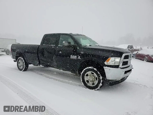 2017 Ram 2500 Tradesman z VIN 3C6UR5HLXHG779912, wystawiony jako Copart lot #86354724 z przebiegiem 184 920 mil mil oraz Szkoda całkowita • Salvage title. Historia ofert i sprzedaży dostępna na DreamBid. Obrazek 14.