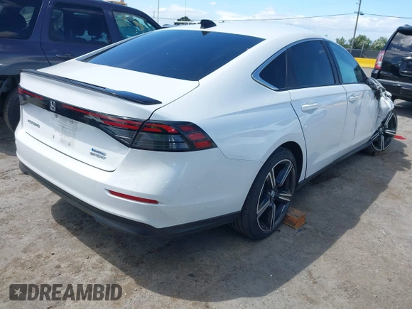 2023 Honda Accord Sport z VIN 1HGCY2F51PA030635, wystawiony jako IAAI lot #42247506 z przebiegiem 31 525 mil mil oraz . Historia ofert i sprzedaży dostępna na DreamBid. Obrazek 4.