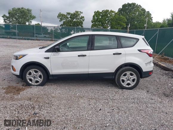2018 Ford Escape S с VIN 1FMCU0F79JUB46232, выставлен на аукционе IAAI как лот 42434765 с пробегом 40 327 миль миль и . История ставок и продаж доступна на DreamBid. Изображение 14.