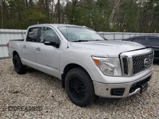 2018 Nissan Titan SV z VIN 1N6AA1E51JN504070, wystawiony jako Copart lot #54471665 z przebiegiem 179 603 mil mil oraz Szkoda całkowita • Salvage title. Historia ofert i sprzedaży dostępna na DreamBid. Obrazek 4.