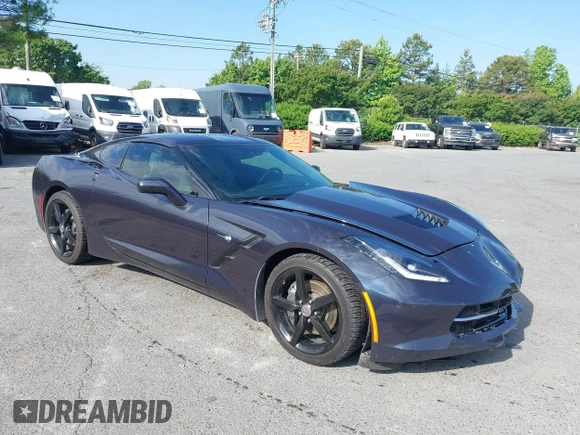 2015 Chevrolet Corvette 1LT z VIN 1G1YB2D74F5103152, wystawiony jako IAAI lot #42206302 z przebiegiem 50 260 mil mil oraz . Historia ofert i sprzedaży dostępna na DreamBid. Obrazek 1.