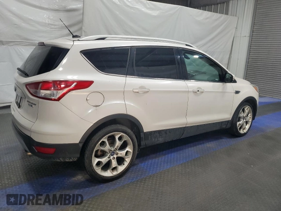 2014 Ford Escape Titanium with VIN 1FMCU9JX0EUB48372, listed as a Copart auction lot 48600505 with 192,639 mi miles and Clean Title. Bid and sale history available at carsss.com. Image 3.