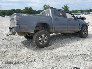 2017 Toyota Tacoma SR5 with VIN 5TFCZ5AN6HX083463, listed as a Copart auction lot 61348895 with 102,927 mi miles and Salvage title. Bid and sale history available at DreamBid. Image 3.