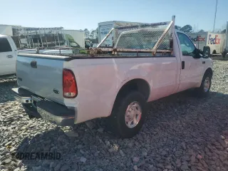 2003 Ford F-250 XL with VIN 1FTNF20L83EB38337, listed as a Copart auction lot 48288195 with 136,334 mi miles and Clean title. Bid and sale history available at DreamBid. Image 3.