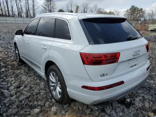 2017 Audi Q7 Premium Plus with VIN WA1LAAF76HD018067, listed as a Copart auction lot 47616985 with 138,717 mi miles and Salvage title. Bid and sale history available at DreamBid. Image 2.