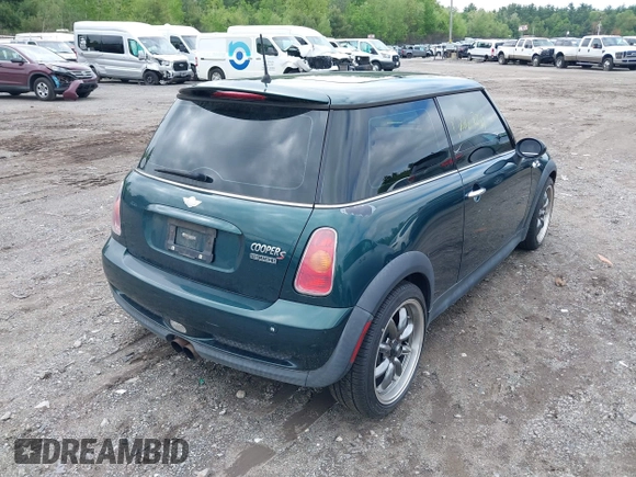 2003 MINI Hardtop S z VIN WMWRE33423TD67347, wystawiony jako IAAI lot #42267289 z przebiegiem 79 740 mil mil oraz . Historia ofert i sprzedaży dostępna na DreamBid. Obrazek 4.