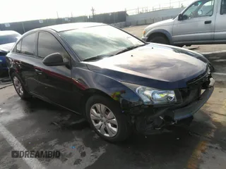 2015 Chevrolet Cruze LS z VIN 1G1PA5SG4F7236064, wystawiony jako IAAI lot #39160732 z przebiegiem 112 136 mil mil oraz . Historia ofert i sprzedaży dostępna na DreamBid. Obrazek 1.