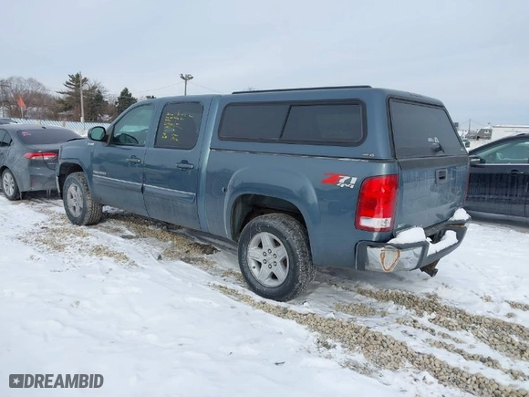 2011 GMC Sierra 1500 SLE with VIN 3GTP2VE34BG130421, listed as a IAAI auction lot 41581579 with 172,653 mi miles. Bid and sale history available at carsss.com. Image 3.