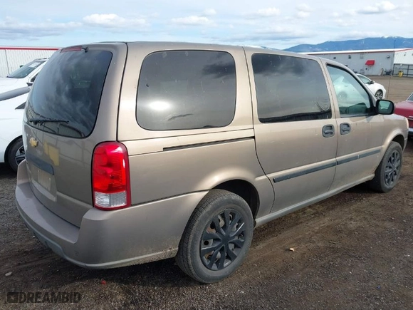 2006 Chevrolet Uplander LS Fleet with VIN 1GNDV23L86D112672, listed as a IAAI auction lot 41749527 with NaN miles. Bid and sale history available at carsss.com. Image 4.
