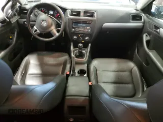 2013 Volkswagen Jetta SE with VIN 3VWBX7AJ2DM433307, listed as a Copart auction lot 56095105 with 247,383 mi miles and Salvage title. Bid and sale history available at DreamBid. Image 8.