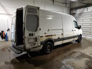 2007 Freightliner Sprinter with VIN WDYPE845375168608, listed as a Copart auction lot 81593494 with Not Provided miles and Salvage Title. Bid and sale history available at DreamBid. Image 3.