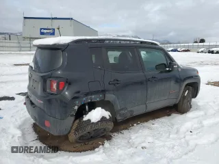 2018 Jeep Renegade Trailhawk with VIN ZACCJBCB2JPH81604, listed as a Copart auction lot 46370305 with 106,564 mi miles and Salvage Title. Bid and sale history available at carsss.com. Image 3.