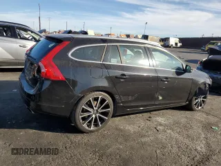 2017 Volvo V60 T5 Drive-E Platinum with VIN YV140MEM1H1339323, listed as a Copart auction lot 85334704 with 45,629 mi miles and Salvage Title. Bid and sale history available at carsss.com. Image 3.