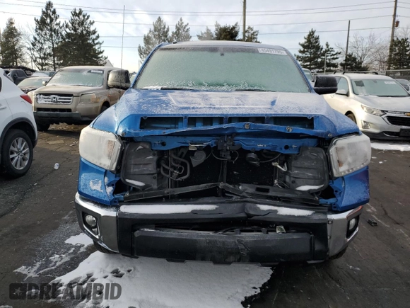 2016 Toyota Tundra SR5 z VIN 5TFDW5F14GX571148, wystawiony jako Copart lot #45491795 z przebiegiem 95 623 mil mil oraz Szkoda całkowita • Salvage title. Historia ofert i sprzedaży dostępna na DreamBid. Obrazek 5.