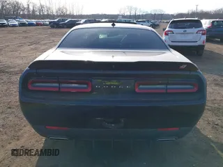 2022 Dodge Challenger GT z VIN 2C3CDZKG6NH175795, wystawiony jako IAAI lot #41652209 z przebiegiem 33 025 mil mil oraz . Historia ofert i sprzedaży dostępna na DreamBid. Obrazek 15.
