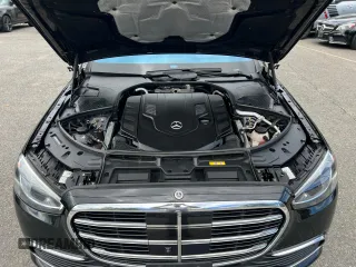 2022 Mercedes-Benz S 580 with VIN W1K6G7GB5NA132541, listed as a Copart auction lot 56436665 with 95,609 mi miles and Clean Title. Bid and sale history available at DreamBid. Image 8.