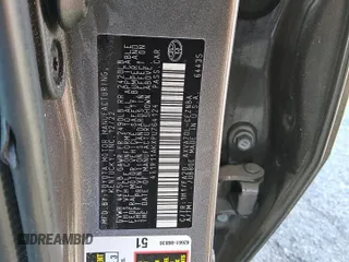 2023 Toyota Camry LE z VIN 4T1R11AKXPU764124, wystawiony jako Copart lot #47268875 z przebiegiem 37 406 mil mil oraz Szkoda całkowita • Salvage title. Historia ofert i sprzedaży dostępna na DreamBid. Obrazek 12.