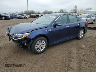 2018 Kia Optima LX z VIN 5XXGT4L33JG191240, wystawiony jako Copart lot #55561185 z przebiegiem 93 519 mil mil oraz Czysty tytuł • Clean title. Historia ofert i sprzedaży dostępna na DreamBid. Obrazek 1.